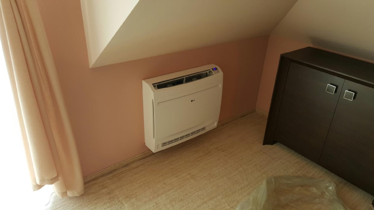 Klimatyzator przypodłogowy LG, montaż w domu w Kobylance